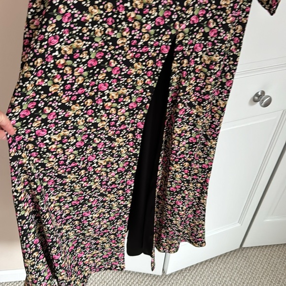 leena for Mac Duggal Floral Long Sleeve A-Line Gown - Picture 4 of 9